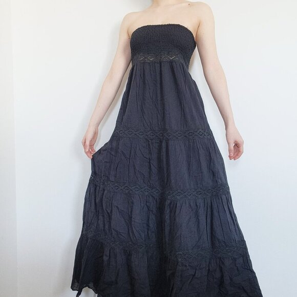 Vintage Y2K goth summer black tiered strapless maxi dress with lace cutouts - Picture 14 of 14